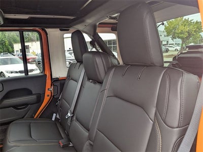 2025 Jeep Wrangler WRANGLER 4-DOOR SAHARA