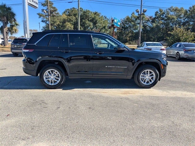 2025 Jeep Grand Cherokee GRAND CHEROKEE LAREDO X 4X2