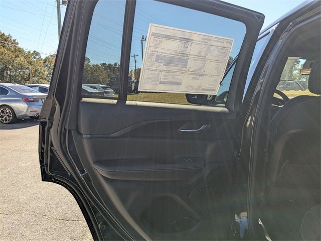 2025 Jeep Grand Cherokee GRAND CHEROKEE LAREDO X 4X2