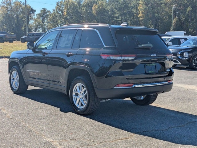 2025 Jeep Grand Cherokee GRAND CHEROKEE LAREDO X 4X2