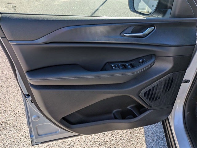 2025 Jeep Grand Cherokee GRAND CHEROKEE LAREDO X 4X2