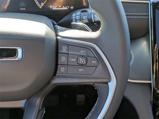 2025 Jeep Grand Cherokee GRAND CHEROKEE LAREDO X 4X2