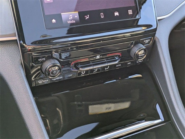 2025 Jeep Grand Cherokee GRAND CHEROKEE LAREDO X 4X2