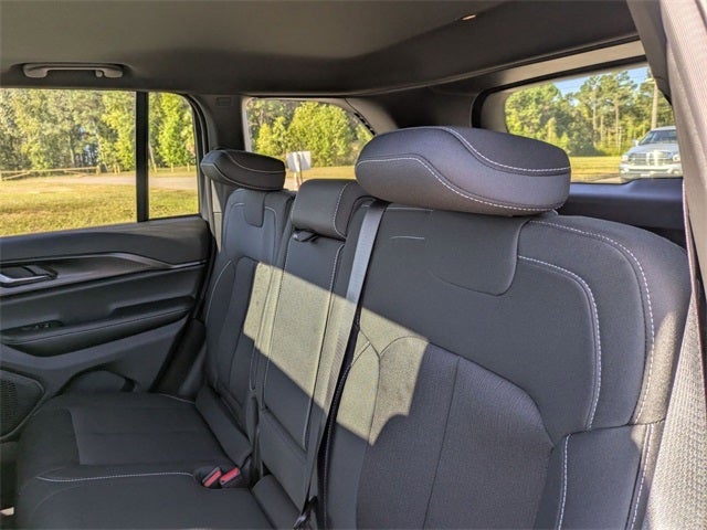 2025 Jeep Grand Cherokee GRAND CHEROKEE LAREDO X 4X2