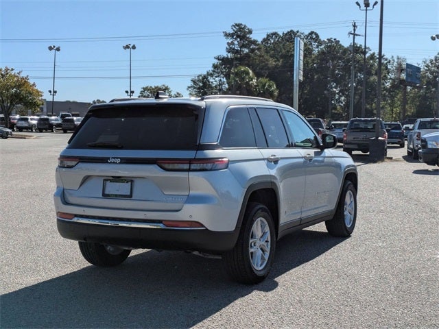 2025 Jeep Grand Cherokee GRAND CHEROKEE LAREDO X 4X2