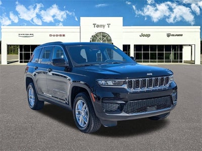2025 Jeep Grand Cherokee GRAND CHEROKEE LAREDO X 4X2
