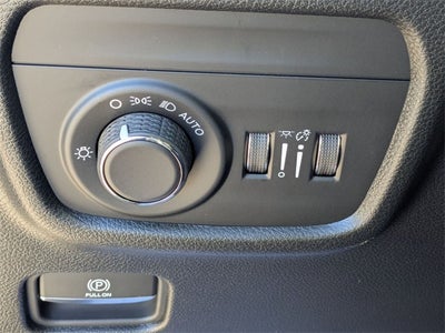 2025 Jeep Grand Cherokee GRAND CHEROKEE LAREDO X 4X2