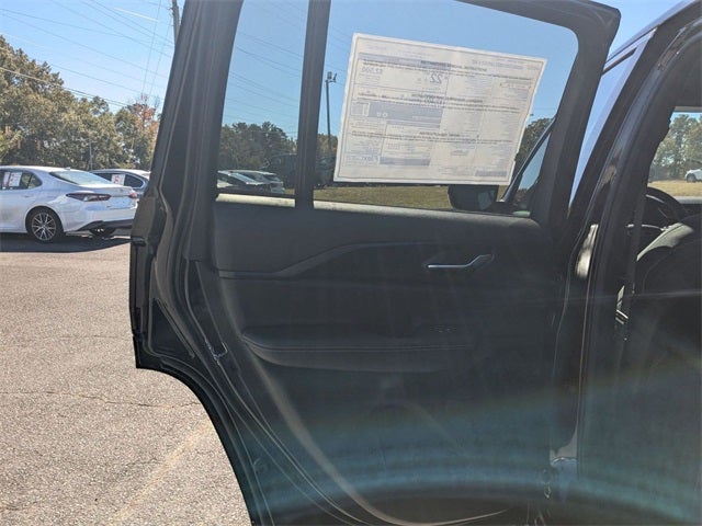 2025 Jeep Grand Cherokee GRAND CHEROKEE LAREDO X 4X2