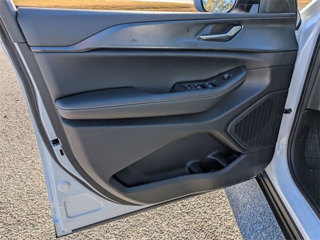 2025 Jeep Grand Cherokee GRAND CHEROKEE LAREDO X 4X2