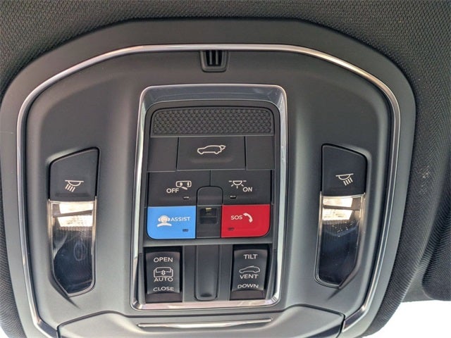 2025 Jeep Grand Cherokee GRAND CHEROKEE LAREDO X 4X2