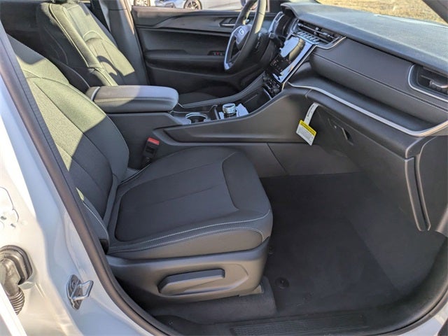 2025 Jeep Grand Cherokee GRAND CHEROKEE LAREDO X 4X2