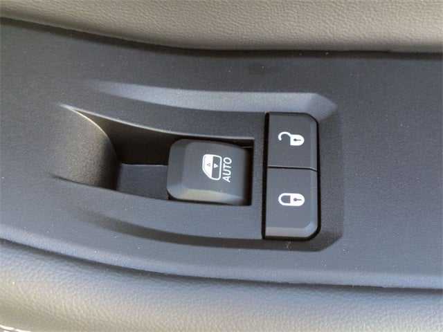 2025 Jeep Grand Cherokee GRAND CHEROKEE LAREDO X 4X2