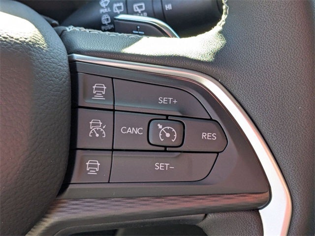 2025 Jeep Grand Cherokee GRAND CHEROKEE LAREDO X 4X2