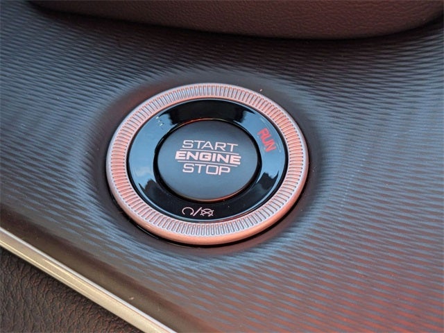 2025 Jeep Grand Cherokee GRAND CHEROKEE LAREDO X 4X2