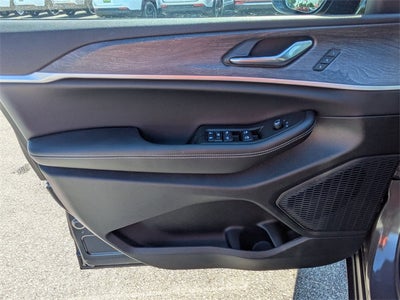 2025 Jeep Grand Cherokee GRAND CHEROKEE LIMITED 4X2