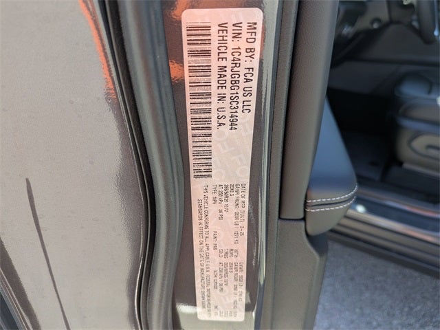 2025 Jeep Grand Cherokee GRAND CHEROKEE LIMITED 4X2