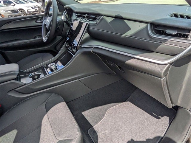 2025 Jeep Grand Cherokee GRAND CHEROKEE L LAREDO X 4X2