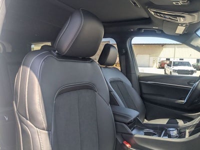 2026 Jeep Grand Cherokee GRAND CHEROKEE L LAREDO ALTITUDE 4X2