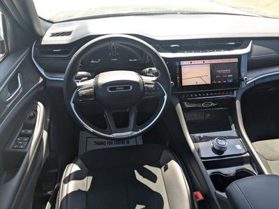 2026 Jeep Grand Cherokee GRAND CHEROKEE L LAREDO ALTITUDE 4X2