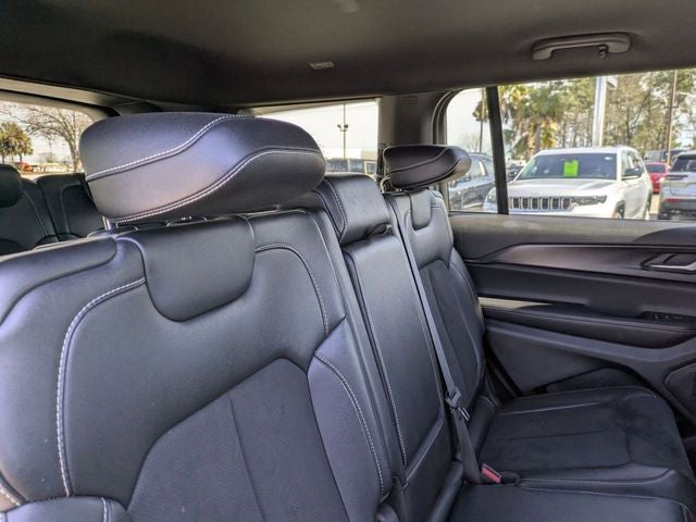 2024 Jeep Grand Cherokee L Altitude 4x4