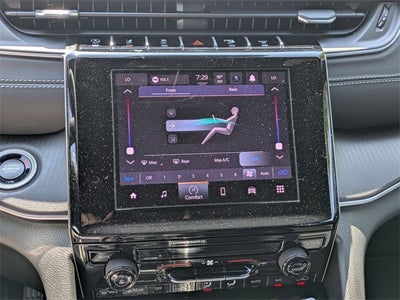 2025 Jeep Grand Cherokee GRAND CHEROKEE L LAREDO X 4X4