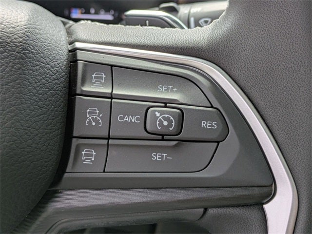 2025 Jeep Grand Cherokee GRAND CHEROKEE L LAREDO X 4X4