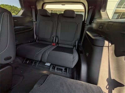 2025 Jeep Grand Cherokee GRAND CHEROKEE L LAREDO X 4X4