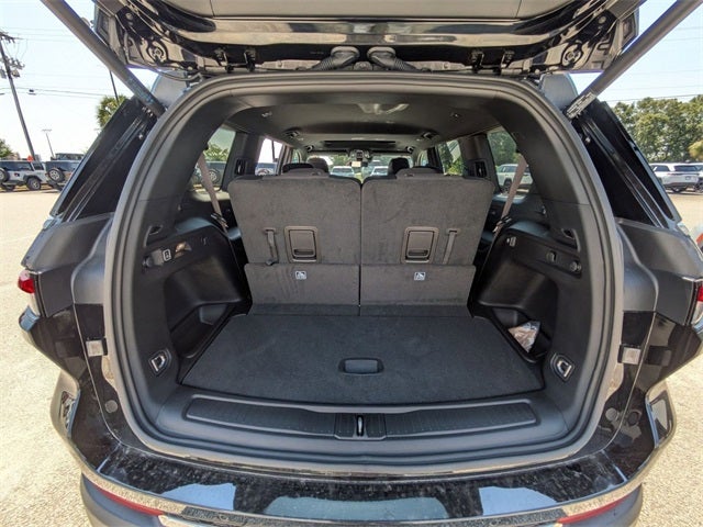 2025 Jeep Grand Cherokee GRAND CHEROKEE L LAREDO X 4X4