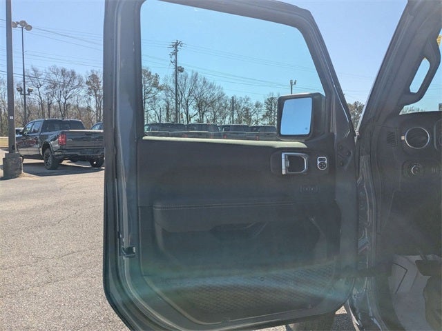 2026 Jeep Gladiator GLADIATOR SAHARA 4X4