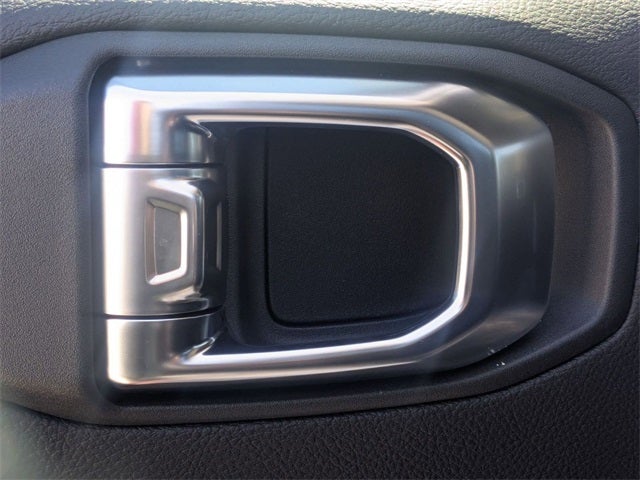 2026 Jeep Gladiator GLADIATOR SAHARA 4X4