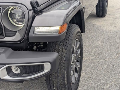 2026 Jeep Gladiator GLADIATOR SAHARA 4X4