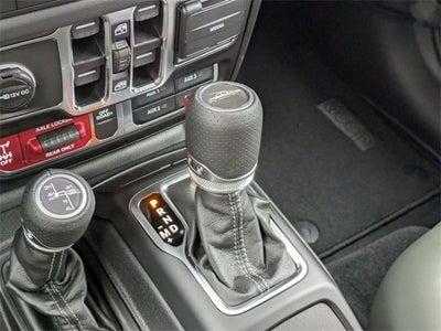 2025 Jeep Gladiator GLADIATOR MOJAVE X 4X4