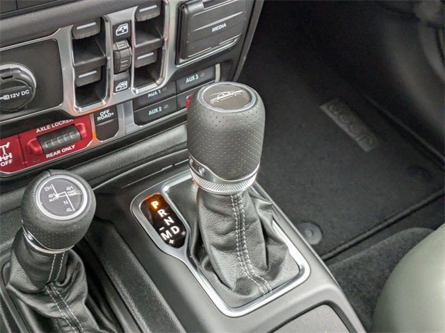 2025 Jeep Gladiator GLADIATOR MOJAVE X 4X4