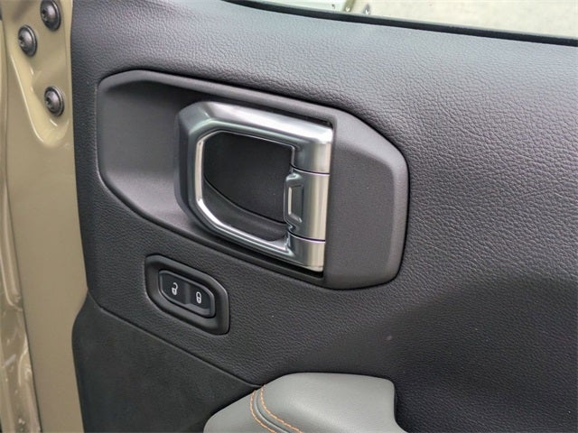 2025 Jeep Gladiator GLADIATOR MOJAVE X 4X4