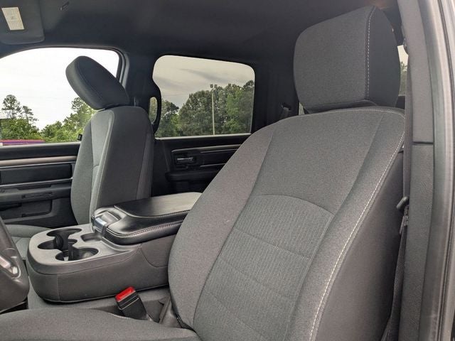 2024 RAM 1500 Classic Warlock Crew Cab 4x2 5'7' Box