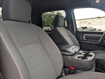 2024 RAM 1500 Classic Warlock Crew Cab 4x2 5'7' Box
