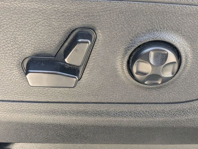 2021 RAM 1500 Big Horn Crew Cab 4x4 5'7' Box