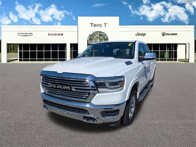 2022 RAM 1500 Laramie Crew Cab 4x4 5'7' Box