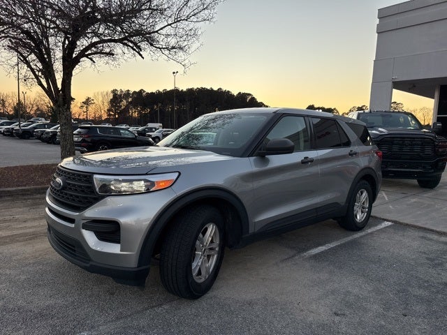 2023 Ford Explorer Base