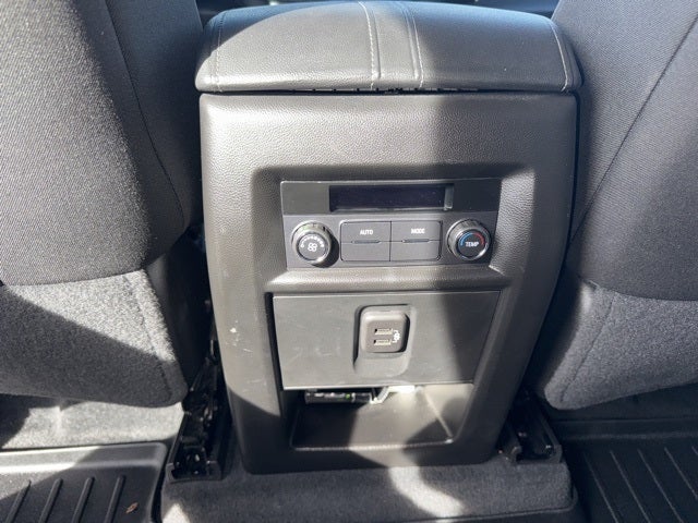2023 Chevrolet Traverse FWD LT Cloth