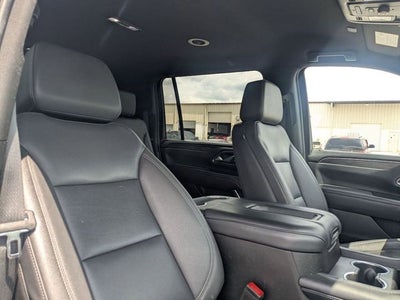 2023 Chevrolet Suburban 2WD LT