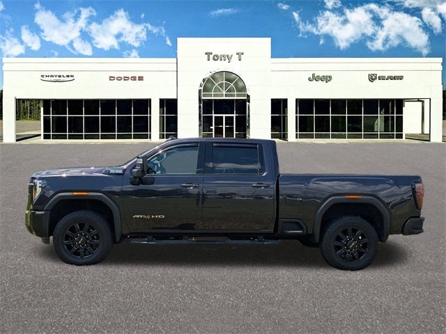2024 GMC Sierra 2500HD 4WD Crew Cab Standard Bed AT4