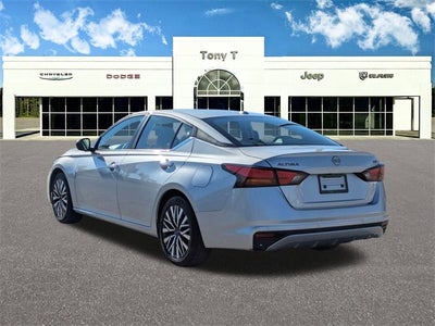 2024 Nissan Altima SV FWD