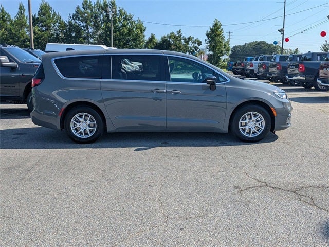2025 Chrysler Pacifica PACIFICA SELECT