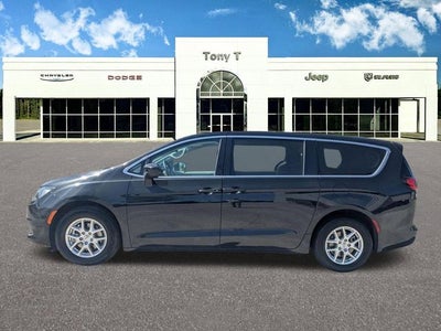 2021 Chrysler Voyager LX