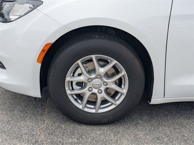 2026 Chrysler Voyager VOYAGER LX