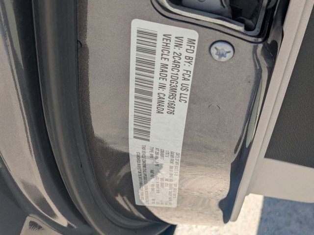 2021 Chrysler Voyager LXI