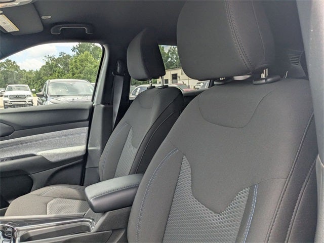 2025 Jeep Compass COMPASS SPORT 4X4