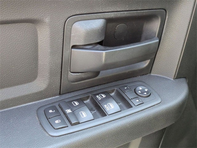 2018 RAM 2500 Tradesman Crew Cab 4x2 6'4' Box