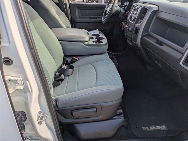 2018 RAM 2500 Tradesman Crew Cab 4x2 6'4' Box